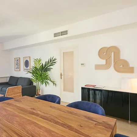 شقة 73cop1034 - Spacious With Terrace