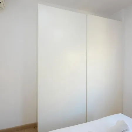 Apartman 73cop1034 - Spacious With Terrace *